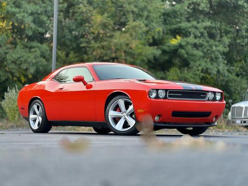 2009 Dodge Challenger SRT8