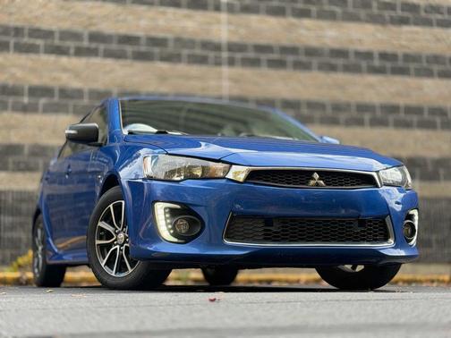 2016 Mitsubishi Lancer SE