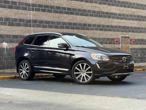 2017 Volvo XC60 T6 Inscription