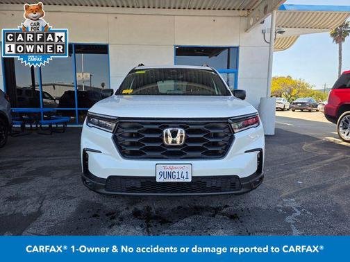 White 2025 Honda Pilot Sport