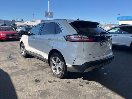 Star White Metallic Tri-Coat 2022 Ford Edge SEL