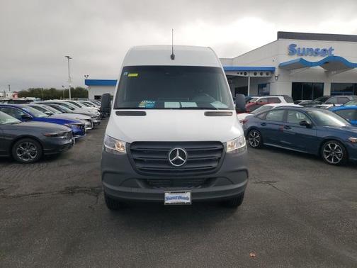 2023 Mercedes-Benz Sprinter 1500 Standard Roof 4-Cyl Gas