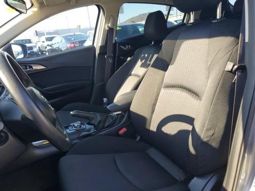 2016 Mazda Mazda3 i Sport