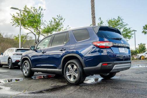 2024 Honda Pilot EX-L 7 Passenger