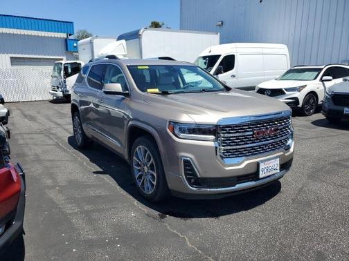 2022 GMC Acadia Denali