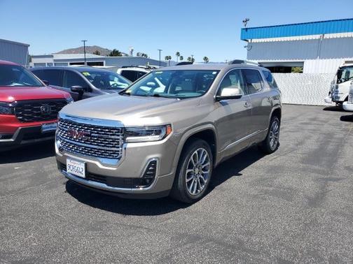 2022 GMC Acadia Denali