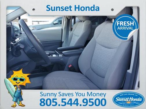 2023 Toyota Sienna LE