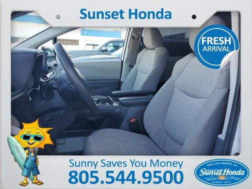 2023 Toyota Sienna LE