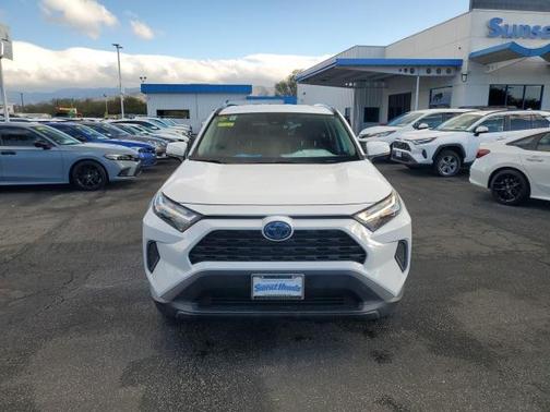 2024 Toyota RAV4 Hybrid XLE