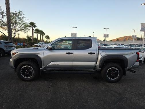 2025 Toyota Tacoma Hybrid TRD Off Road