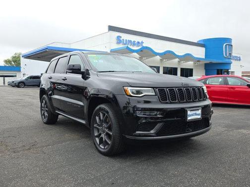 Diamond Black Crystal Pearlcoat 2020 Jeep Grand Cherokee High Altitude