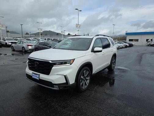 2023 Honda Pilot AWD Elite