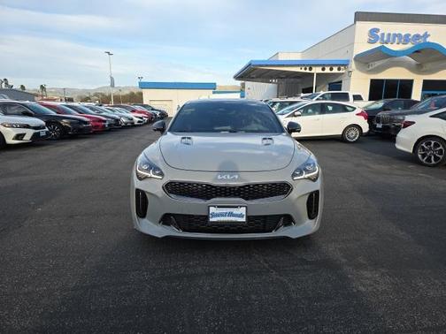 2023 Kia Stinger GT2