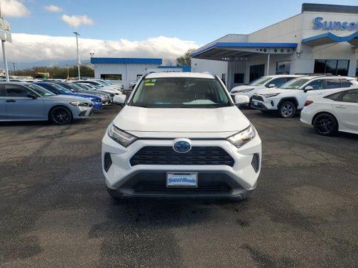 2024 Toyota RAV4 Hybrid XLE