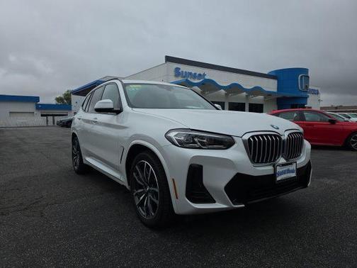 Mineral White Metallic 2022 BMW X3 sDrive30i