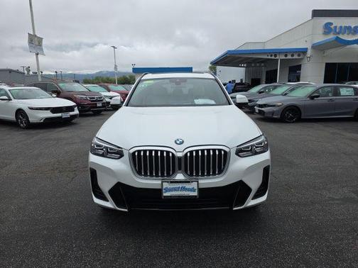 Mineral White Metallic 2022 BMW X3 sDrive30i
