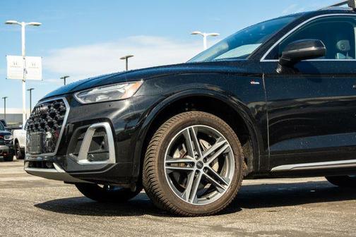 2021 Audi Q5 Premium Plus 55 TFSI e quattro S tronic