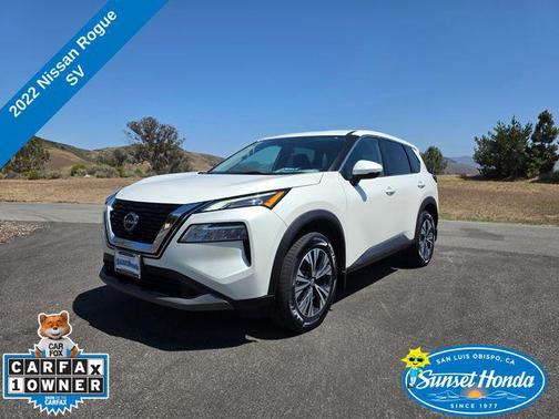 Pearl White Tricoat 2022 Nissan Rogue SV