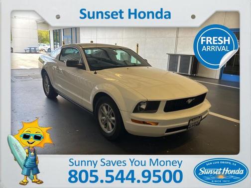 2005 Ford Mustang Deluxe