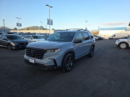 2023 Honda Pilot AWD Sport