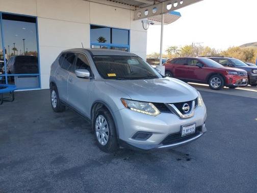 2015 Nissan Rogue S