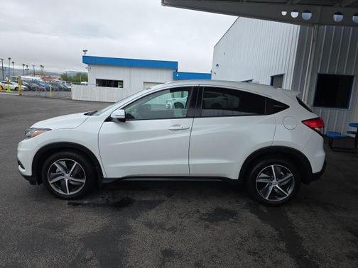 White 2021 Honda HR-V EX