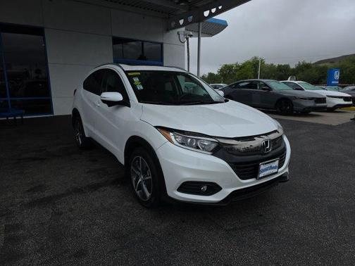 White 2021 Honda HR-V EX
