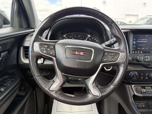 Summit White 2022 GMC Terrain AWD AT4