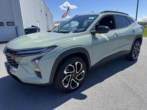 Cacti Green 2024 Chevrolet Trax FWD 2RS