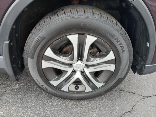 Black Currant Metallic 2018 Toyota RAV4 LE