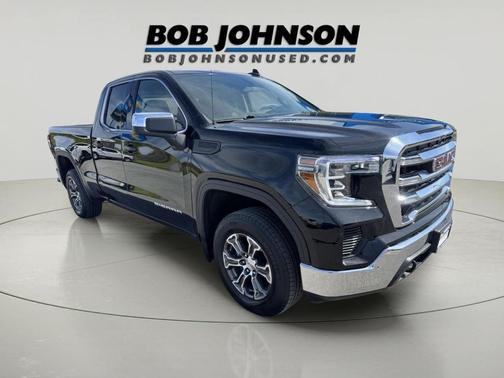 Onyx Black 2021 GMC Sierra 1500 SLE