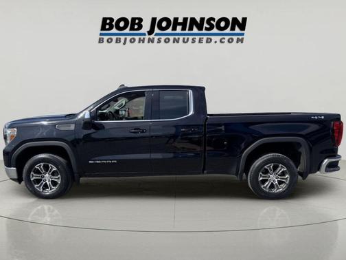 Onyx Black 2021 GMC Sierra 1500 SLE