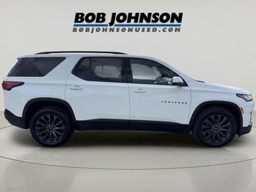 Summit White 2023 Chevrolet Traverse RS