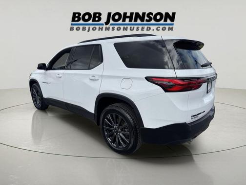 Summit White 2023 Chevrolet Traverse RS