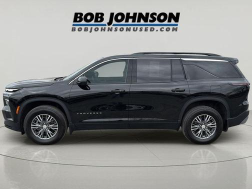 Mosaic Black Metallic 2026 Chevrolet Traverse LT