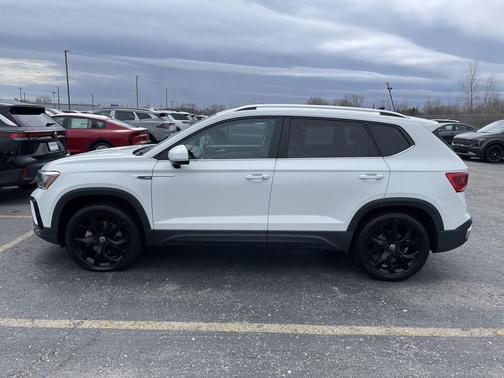 2023 Volkswagen Taos 1.5T SE