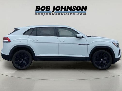 2024 Volkswagen Atlas Cross Sport 2.0T SE w/Technology 4MOTION