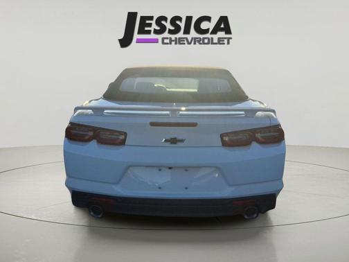 2023 Chevrolet Camaro RWD Convertible LT1