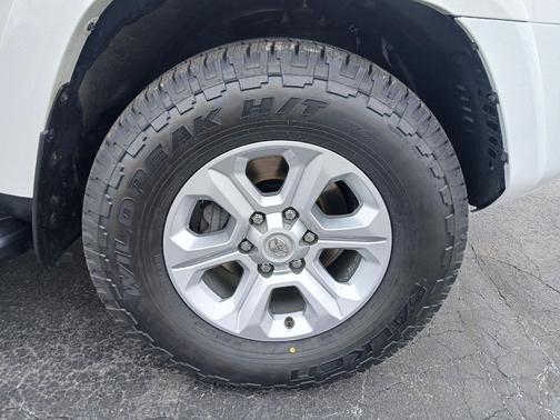 White 2022 Toyota 4Runner SR5 Premium