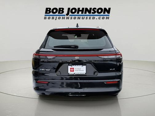 2025 Toyota Crown Signia XLE