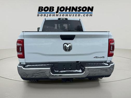 2024 RAM 2500 Tradesman Crew Cab 4x4 6'4' Box