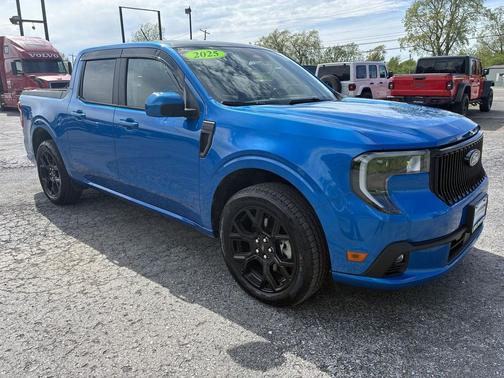 Velocity Blue 2025 Ford Maverick Lobo Standard