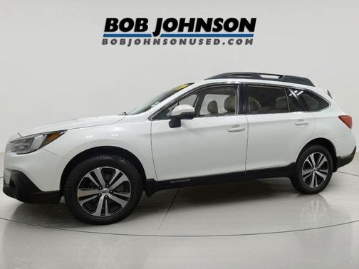 Crystal White Pearl 2019 Subaru Outback 2.5i Limited