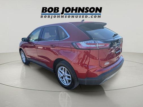 Rapid Red Metallic Tinted Clearcoat 2024 Ford Edge SEL