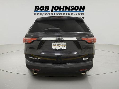 Mosaic Black Metallic 2023 Chevrolet Traverse LT Cloth