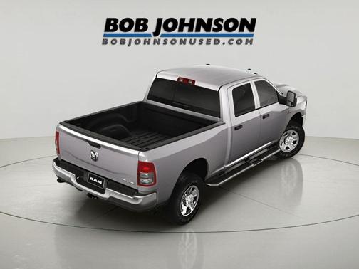 2024 RAM 3500 Tradesman Crew Cab 4x4 6'4' Box