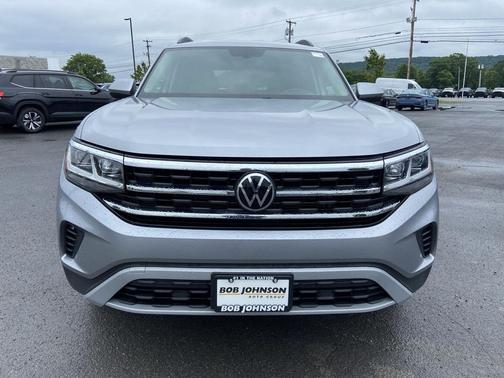 Pyrite Silver Metallic 2023 Volkswagen Atlas 2.0T SE