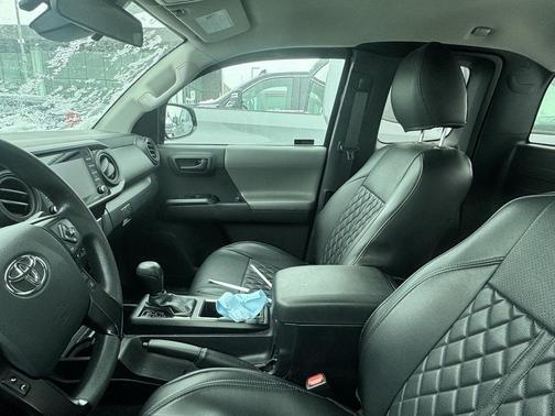 2023 Toyota Tacoma SR