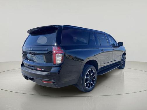 Black 2023 Chevrolet Suburban RST