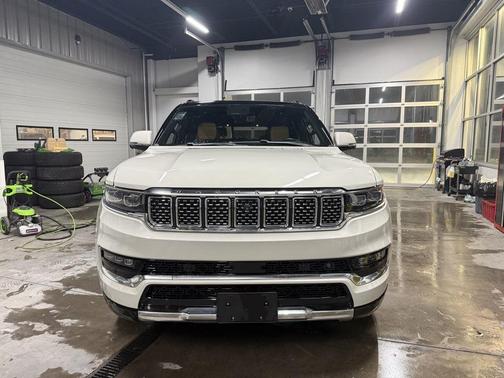 2022 Jeep Grand Wagoneer Series III 4x4
